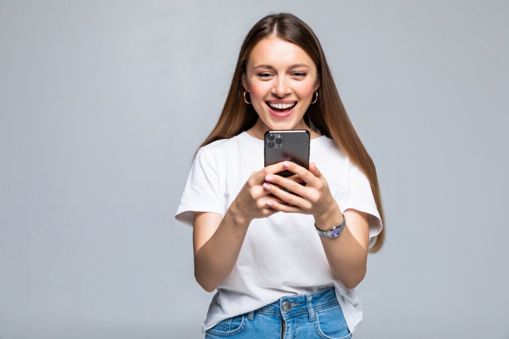 Proteja seu valioso celular com o seguro celular da Ciclic. | Foto: Freepik.