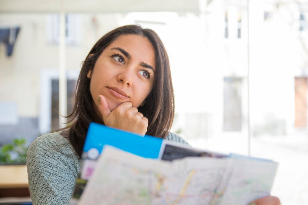Prepare-se para sua primeira viagem internacional. | Foto: Freepik.