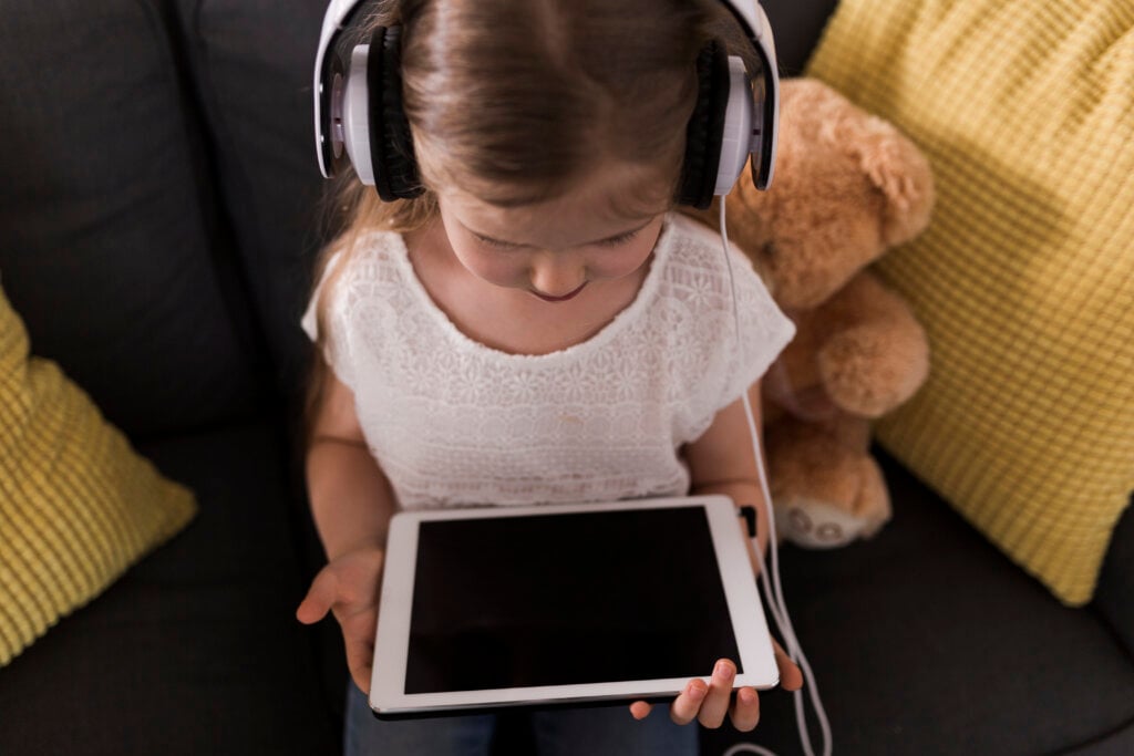 Entenda a importância do aprendizado digital na educação infantil. | Foto: Freepik.