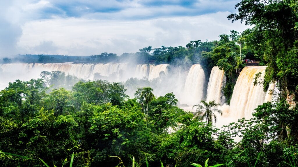 Conheça melhor as Cataratas Kaieteur. | Foto: Freepik,
