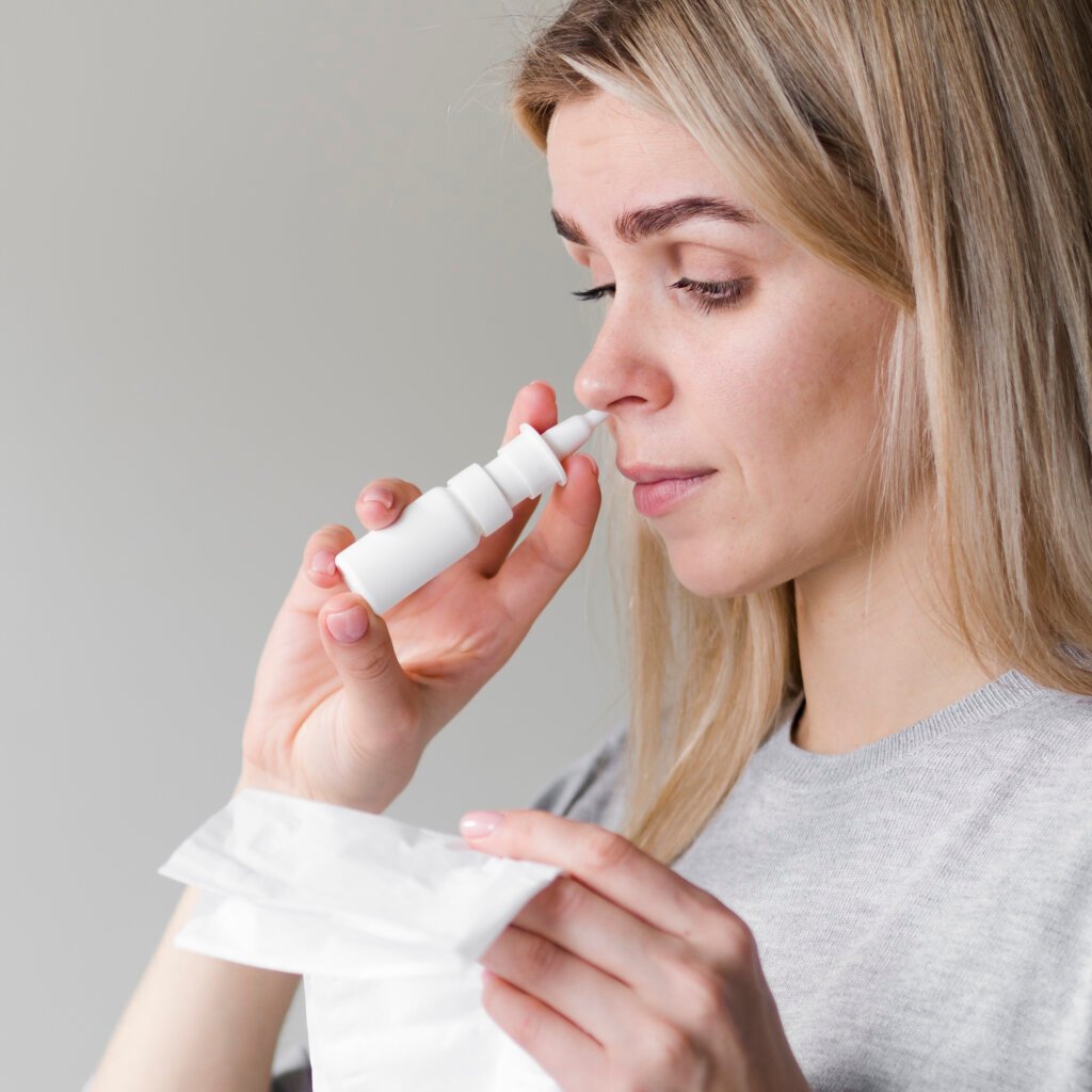 Entenda todas as verdades sobre o descongestionante nasal. | Foto: Freepik.