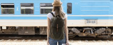 Saiba como a viagem pela Europa de trem pode ser a melhor maneira de conhecer o velho continente. | Foto: Freepik.