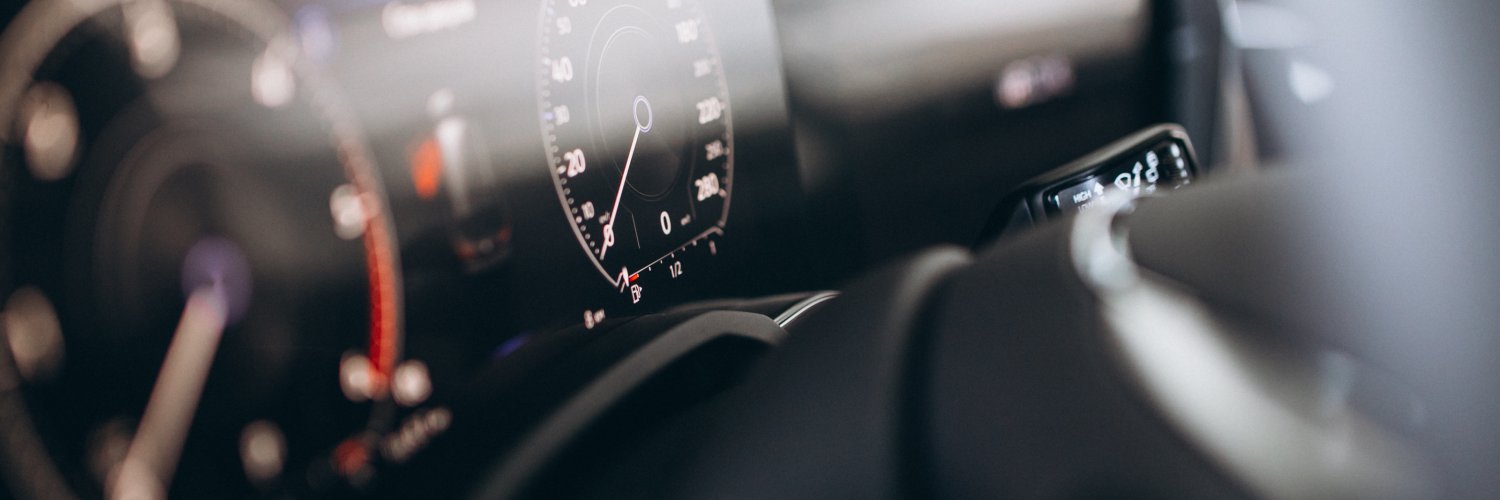 Saiba como é o controle de quilometragem de um automóvel. | Foto: Freepik.