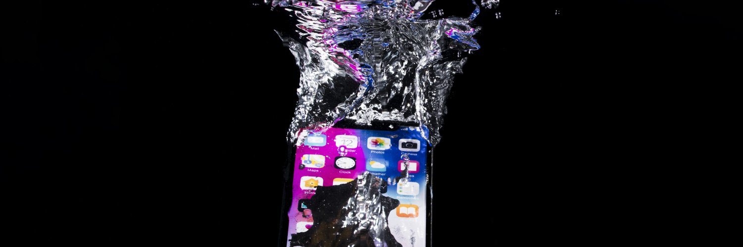 Quais são os melhores modelos de celulares à prova d’água? | Foto: Freepik.