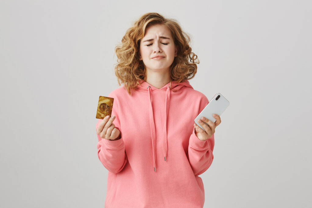 Sendo um celular caro ou barato, proteja o seu aparelho com o Seguro Celular Ciclic. | Foto: Freepik.