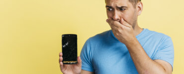 Danos acidentais no celular? | Foto: Freepik.