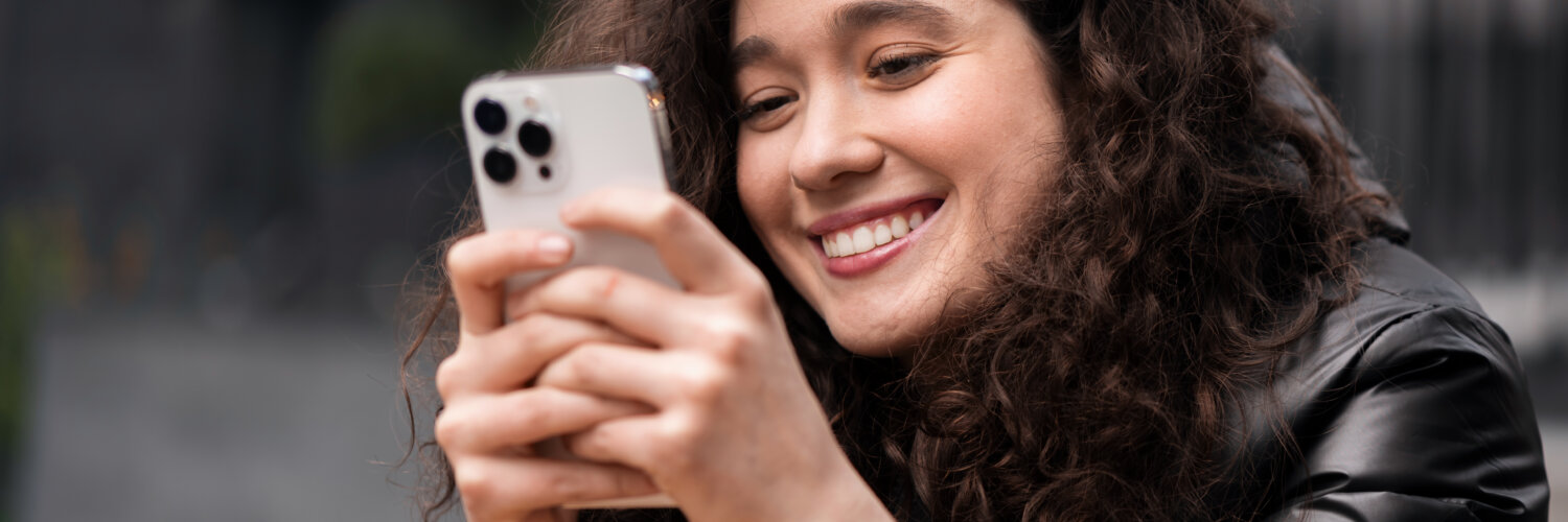 Conheça toda a história do lançamento do iPhone, da Apple. | Foto: Freepik.