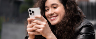 Conheça toda a história do lançamento do iPhone, da Apple. | Foto: Freepik.