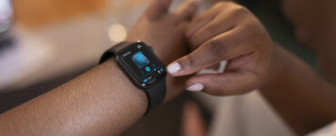 Entenda mais sobre os benefícios do smartwatch para a saúde: | Foto: Freepik.