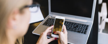 Descubra como acionar seguro de equipamentos portáteis em caso de roubo. | Foto: Freepik.