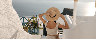 Veja um roteiro de viagem completo para a Grécia. | Foto: Freepik.