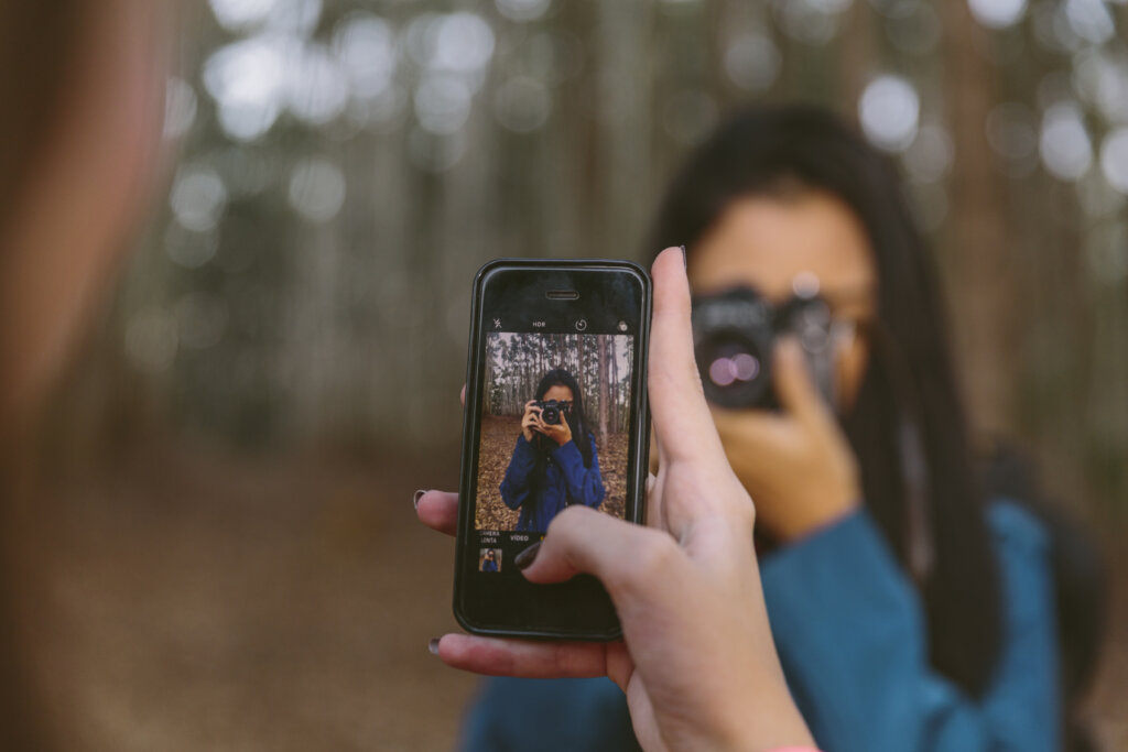 Smartphone: saiba como fazer fotos sensacionais com técnicas e configurações. | Foto: Freepik.