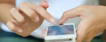 Aplicativos-Financeiros-Vantagens-Desvantagens-e-Cuidados-ao-Instalar-no-Celular