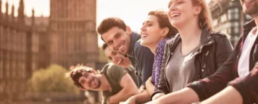 Vai curtir o verão europeu? Confira nossas dicas para aproveitar ao máximo, montar looks incríveis e viajar com segurança e tranquilidade!