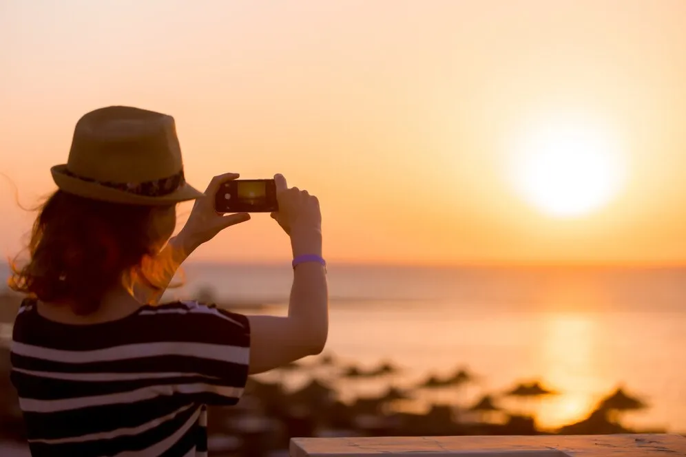 Saiba como é o verão de cada continente para aproveitar melhor a sua viagem internacional. | Foto: Freepik.