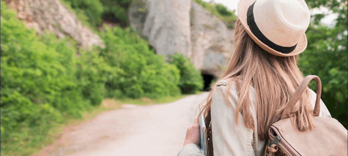 Garanta uma viagem prolongada tranquila com o seguro viagem ideal. Descubra preparativos essenciais e coberturas perfeitas para sua aventura de longa duração.