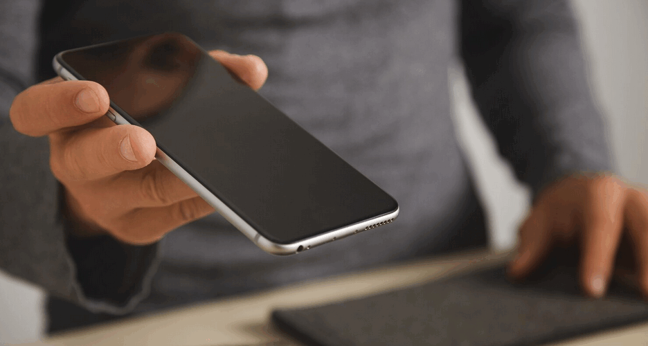 Seu smartphone quebrou ou foi roubado? Com o seguro celular Ciclic, receba um novo aparelho em até 30 dias após a documentação. Proteja-se e fique conectado!